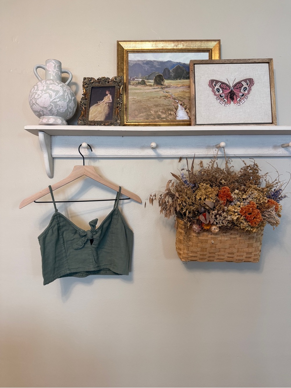 Classic Green Linen Wall Decor Top - Unbranded